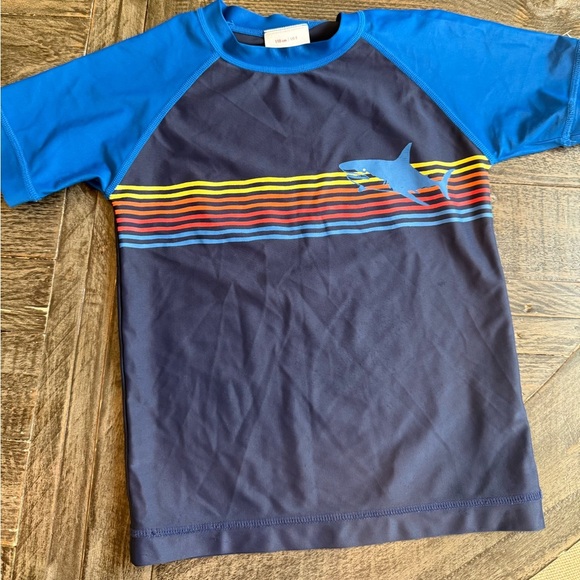 Hanna Andersson Other - Hanna Andersson Rash Guard Top blue shark pattern size 5T